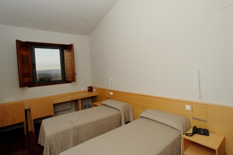 Standard Room, Hostatgeria De Poblet