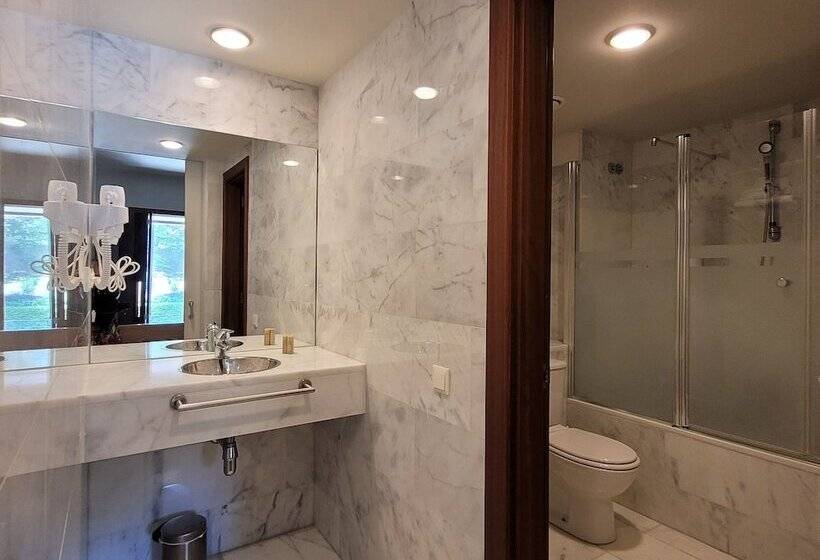 Standard Room, Hostatgeria De Poblet