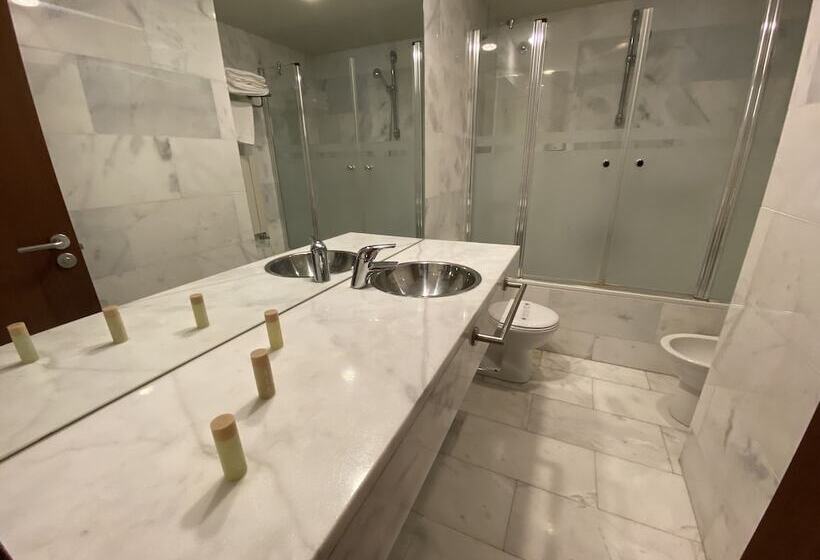 Standard Room, Hostatgeria De Poblet