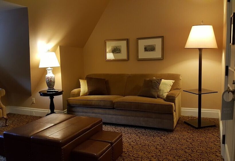 デラックスルーム, Mansions On Fifth