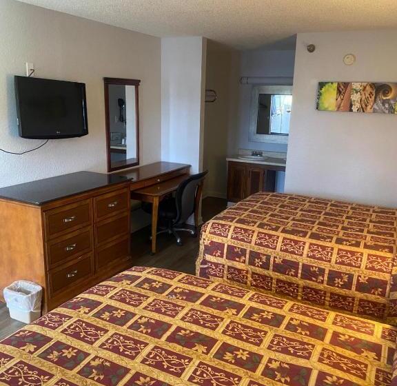 غرفه قياسيه سريرين مزدوجين, Savannah Lodge