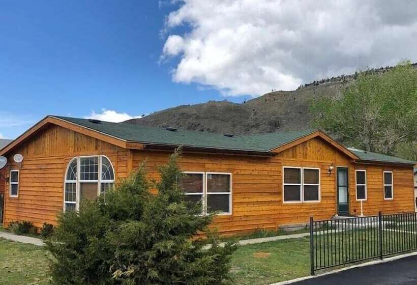 בית, 3 חדרי שינה, Yellowstone Gateway Inn