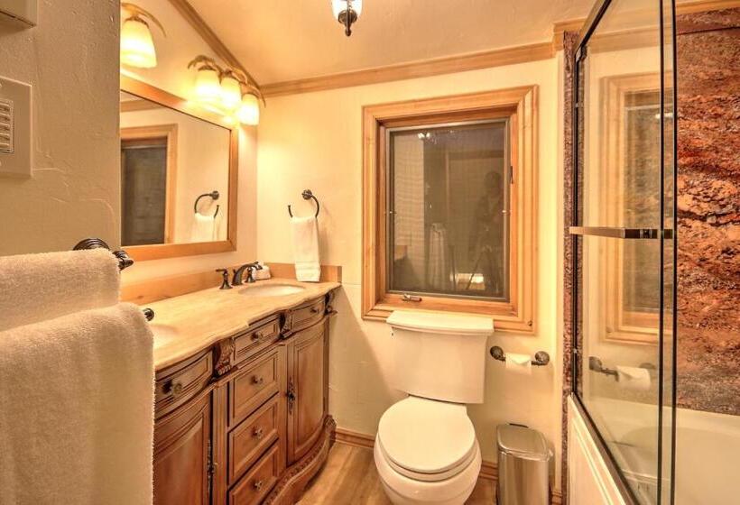 בית, 4 חדרי שינה, Yellowstone Gateway Inn