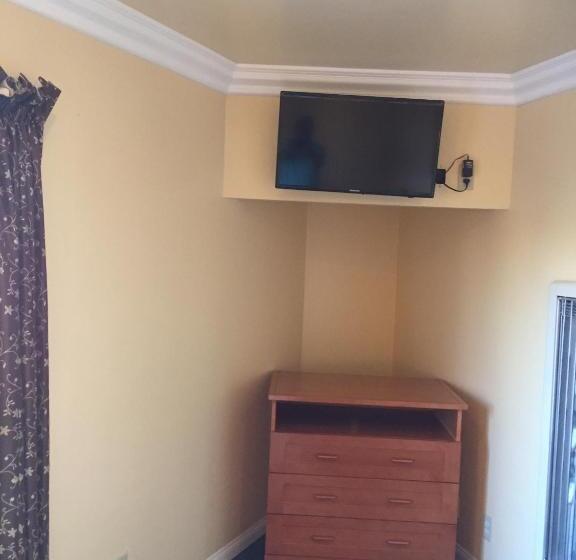 スーペリアファミリールーム, Bayshore Inn Ventura