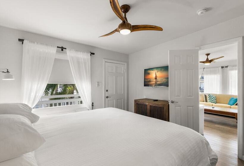 جناح, Cabana Clearwater Beach