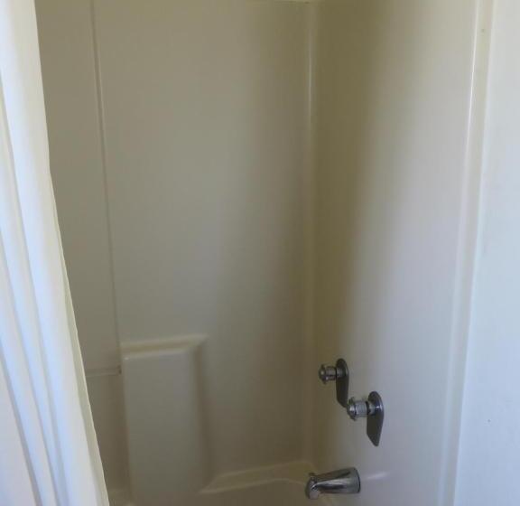 标准间, Economy Inn Richmond