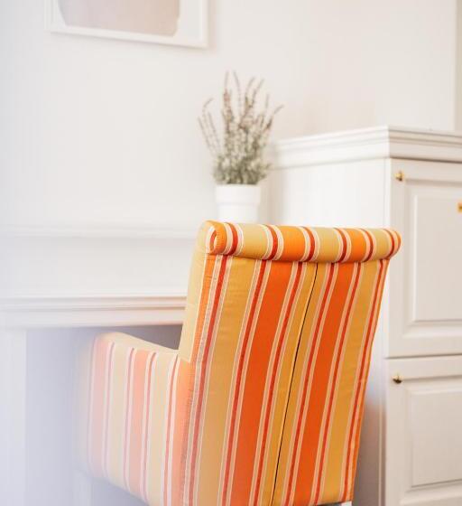 اتاق لوکس, Self Check In Hotel Adlon