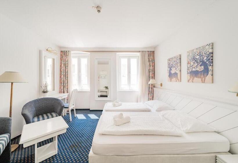 اتاق استاندارد برای معلولان, Self Check In Hotel Adlon