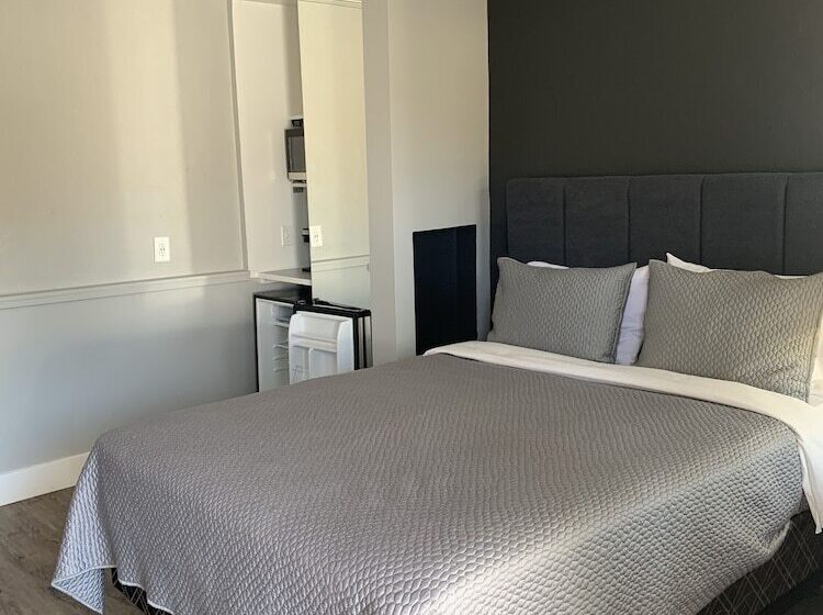 חדר סטנדרט, Blue Star Motel