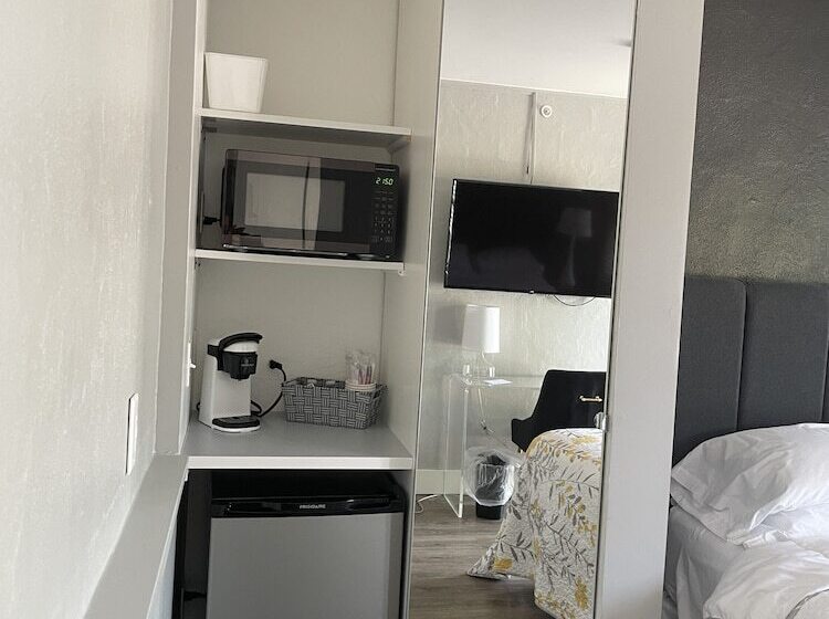 Номер Стандарт, Blue Star Motel