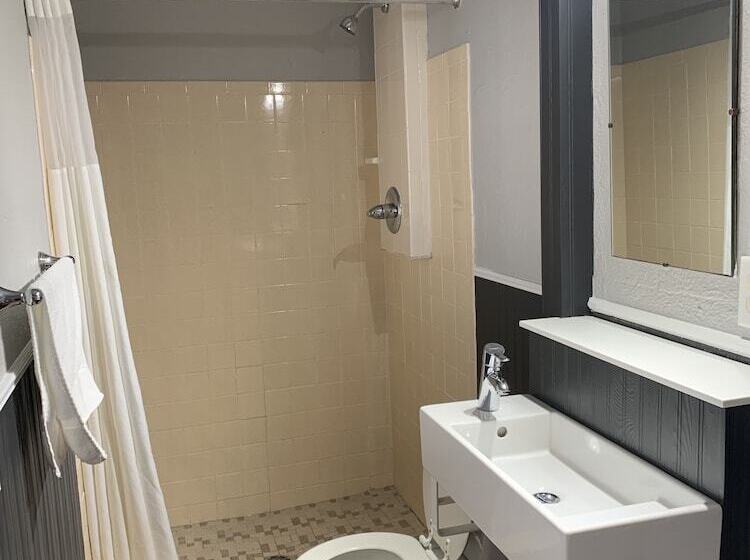 חדר סטנדרט, Blue Star Motel