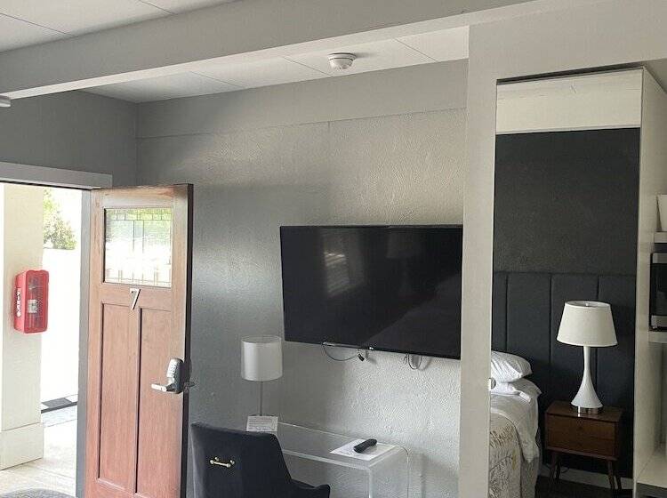 חדר סטנדרט, Blue Star Motel