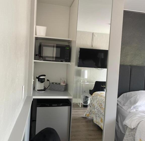 חדר סטנדרט, Blue Star Motel