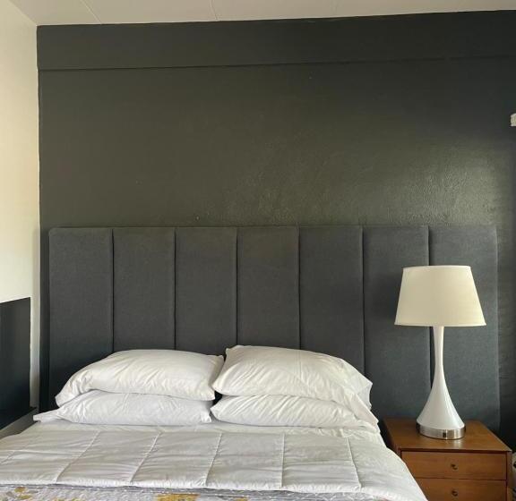 חדר סטנדרט, Blue Star Motel