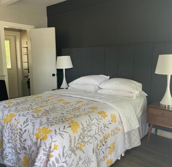 חדר סטנדרט, Blue Star Motel