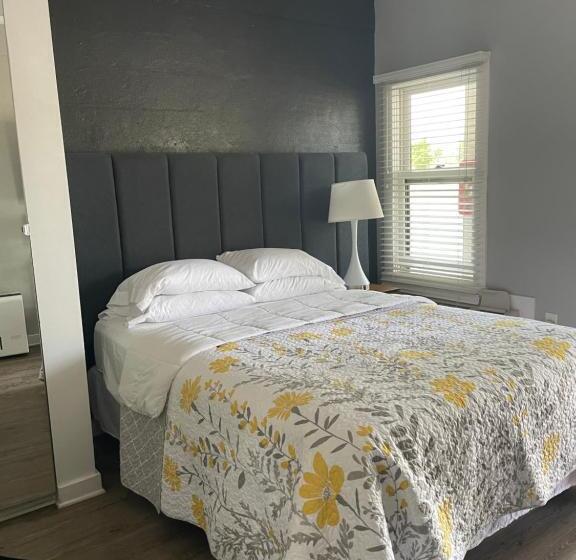 חדר סטנדרט, Blue Star Motel