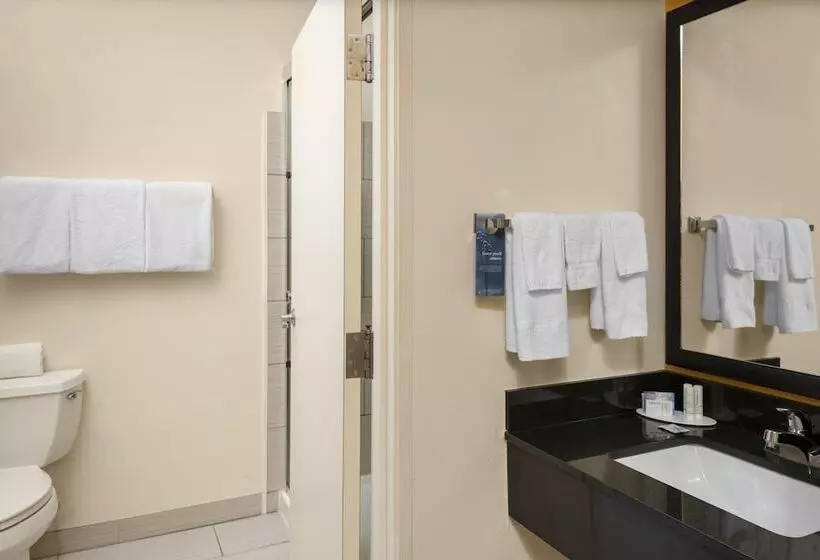 2ダブルベッドのスタンダードルーム, Fairfield Inn Tallahassee North/i10