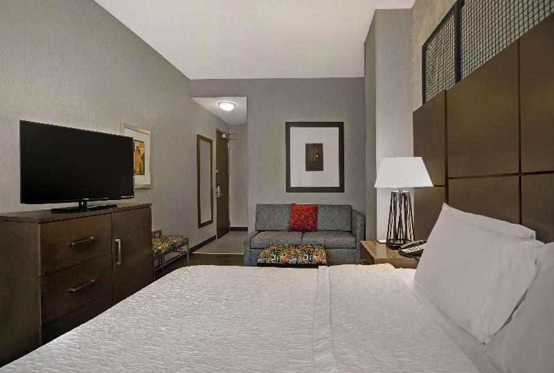 キングサイズベッドのスタンダードルーム, Hampton Inn & Suites Austin @ The University/capitol
