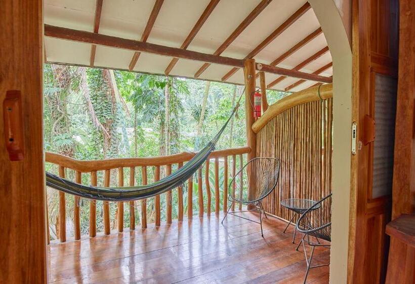 غرفة سوبيريور سرير كينج, Cariblue Beach and Jungle Resort