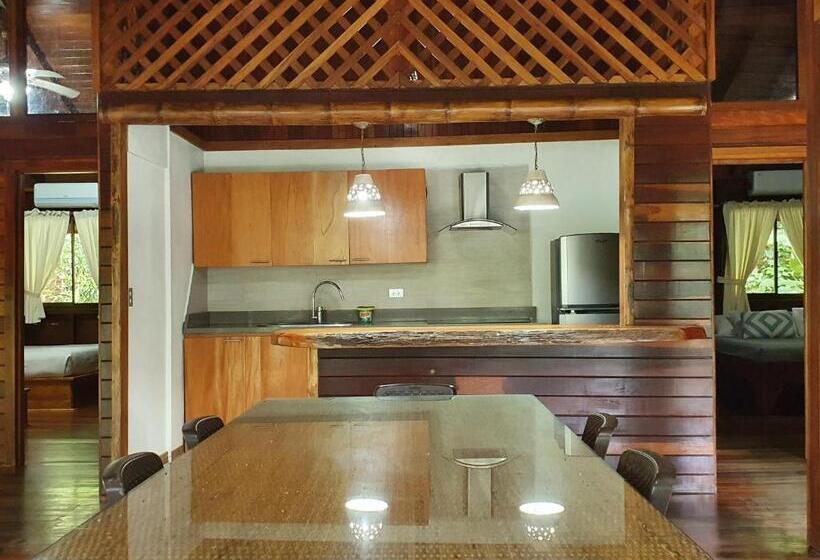 كابينة, Cariblue Beach and Jungle Resort