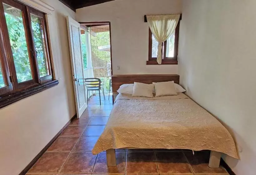Economy Triple Room, Cariblue Beach and Jungle Resort