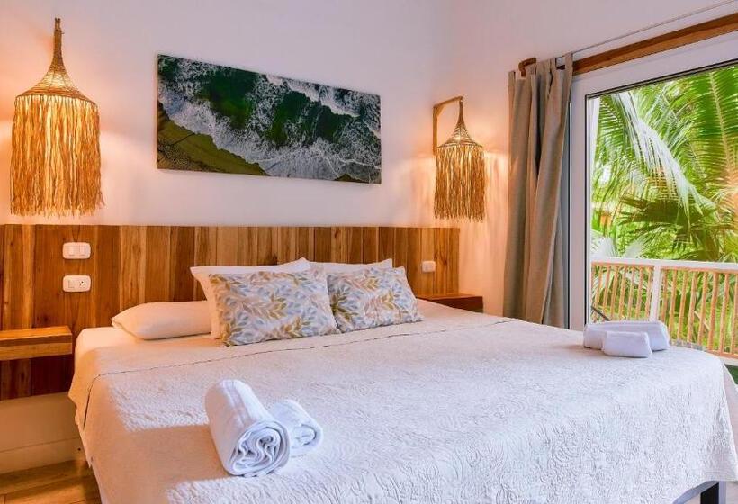 غرفة قياسية سرير كينج, Cariblue Beach and Jungle Resort