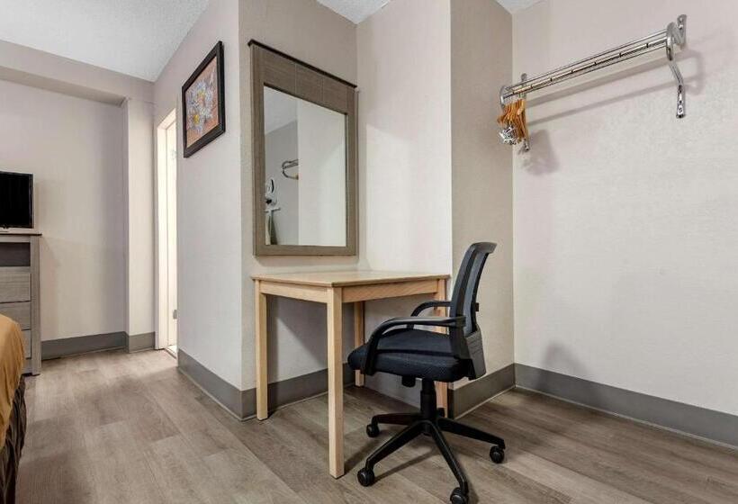 חדר סטנדרט עם מיטת קינג, Econo Lodge Dewitt I 90