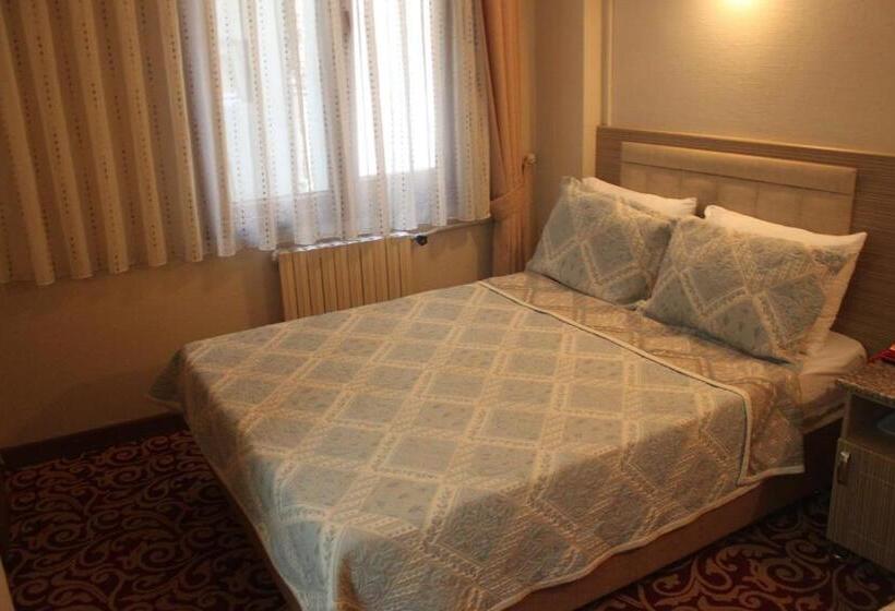 スタンダードルーム, Grand Reis