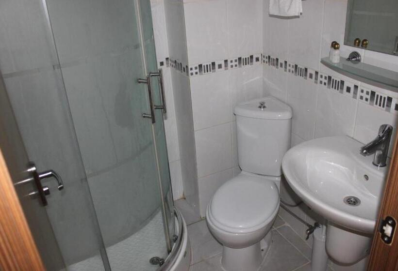 ファミリールーム, Grand Reis