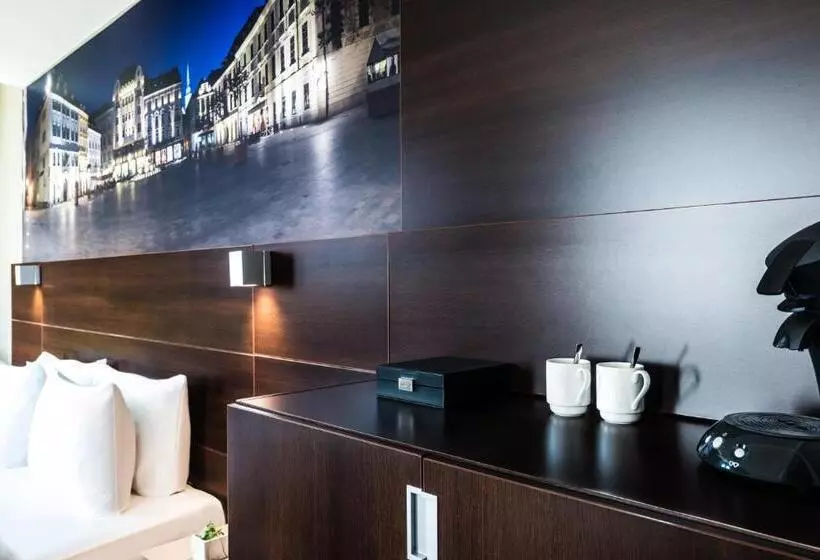 اتاق دلوکس با تخت کینگ و چشم‌انداز شهر, Lindner Hotel Bratislava, Part Of Jdv By Hyatt