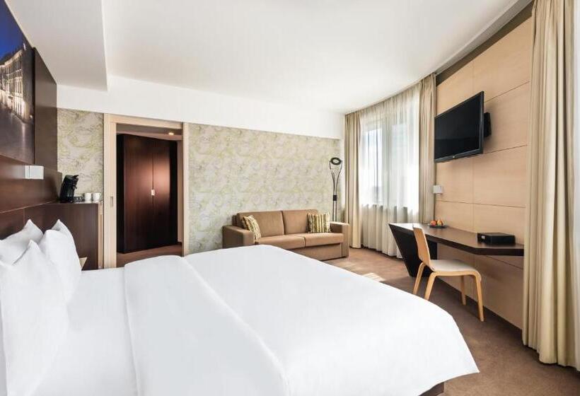 اتاق دلوکس با تخت کینگ و چشمانداز شهر, Lindner Hotel Bratislava, Part Of Jdv By Hyatt
