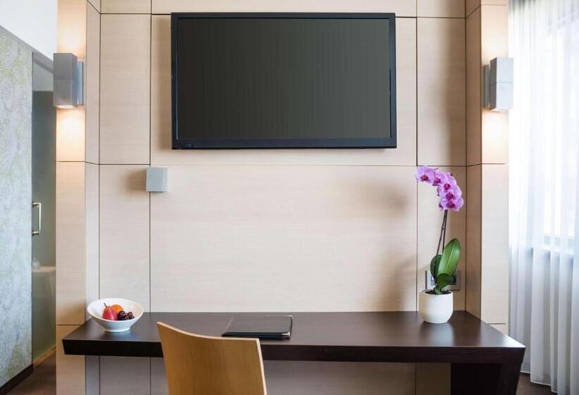 سوییت جونیور, Lindner Hotel Bratislava, Part Of Jdv By Hyatt