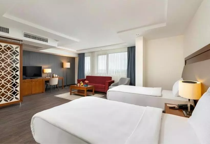 Business Room, Miracle Istanbul Asia Airport Hotel & Spa