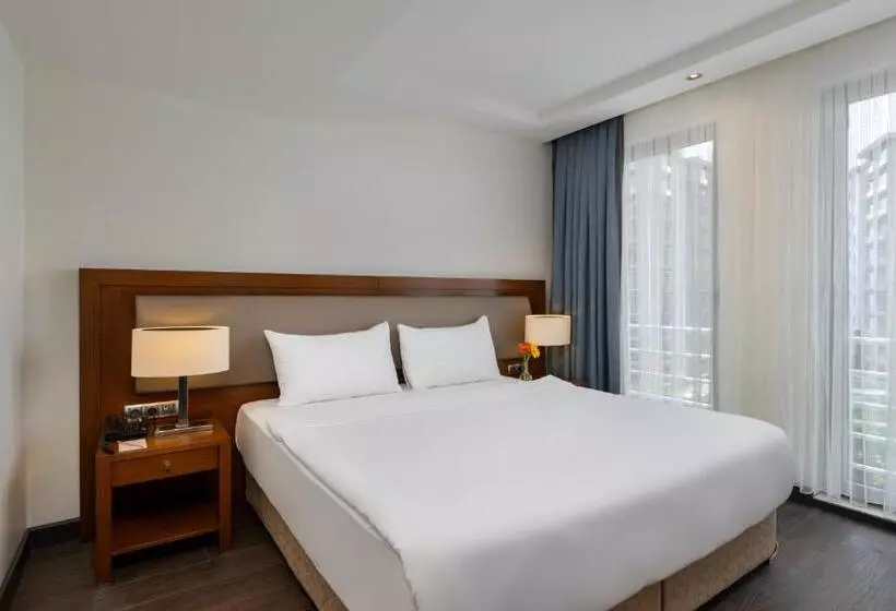 Deluxe Room, Miracle Istanbul Asia Airport Hotel & Spa