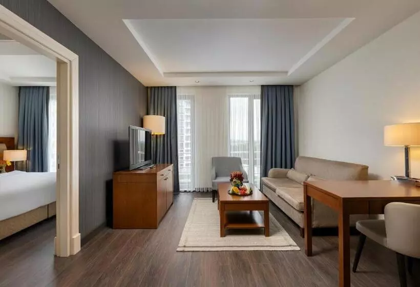 Deluxe Room, Miracle Istanbul Asia Airport Hotel & Spa