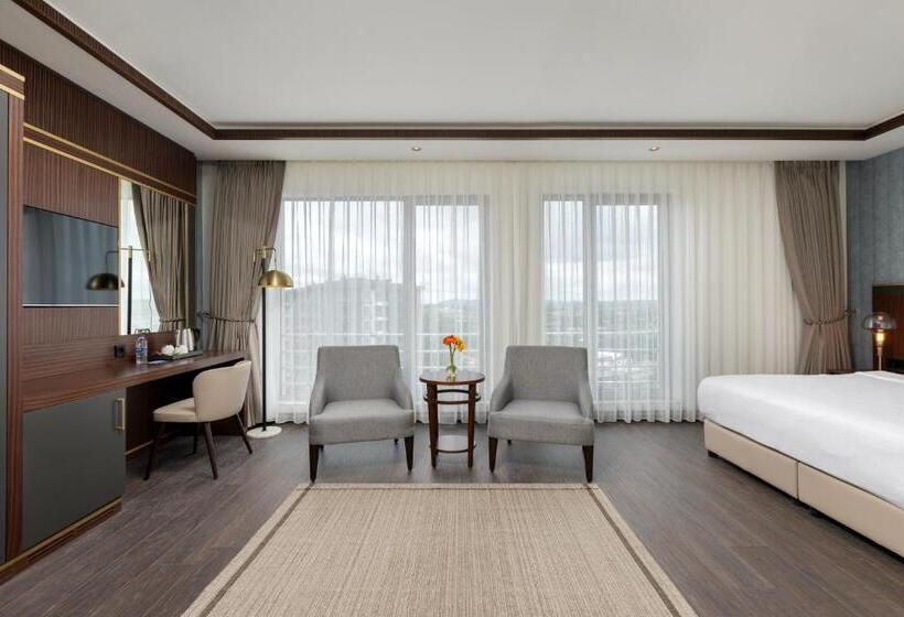 Premium Suite, Miracle Istanbul Asia Airport Hotel & Spa