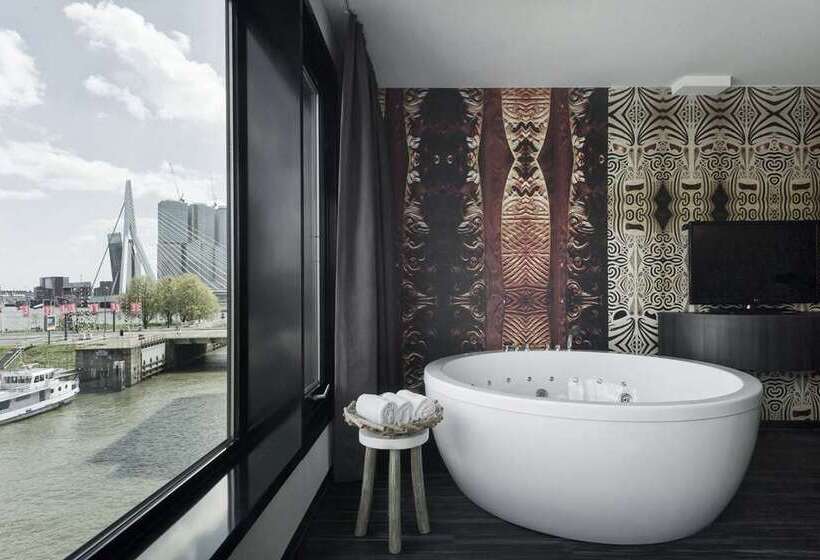 キングサイズベッドのスタンダードルーム, Mainport Hotel Rotterdam, A Hilton Affiliate