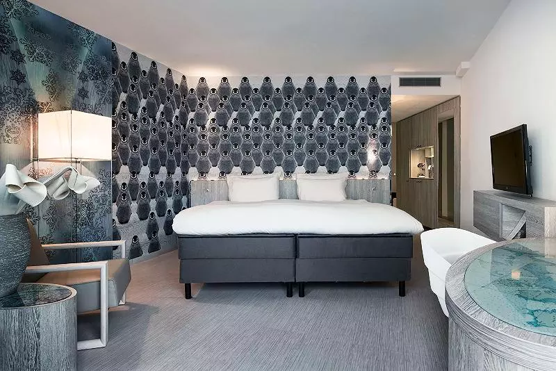 Standard Kolmen Hengen Huone, Mainport Hotel Rotterdam, A Hilton Affiliate