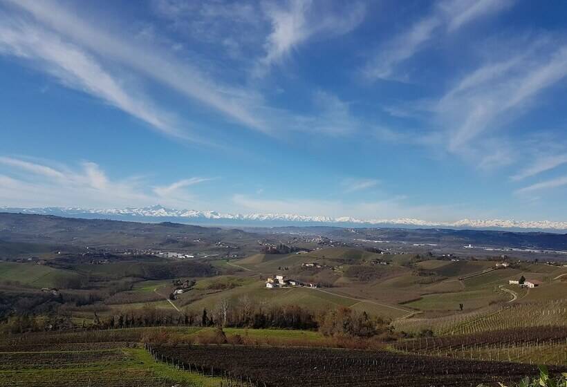 חדר דלוקס עם נוף להרים, Villa Bellavista Alba