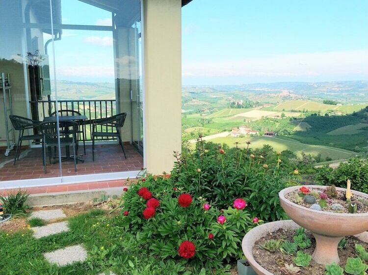 חדר דלוקס עם נוף להרים, Villa Bellavista Alba