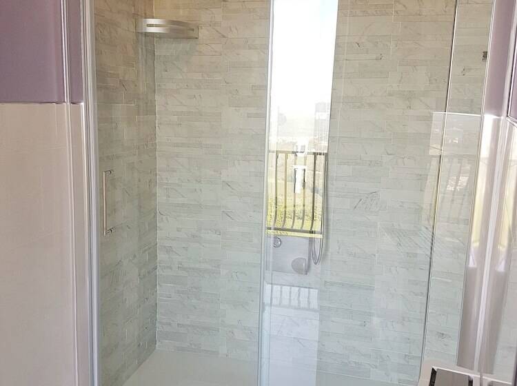 חדר דלוקס עם נוף להרים, Villa Bellavista Alba