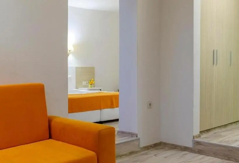 ファミリーステューディオ, Garden Nevis   All Inclusive