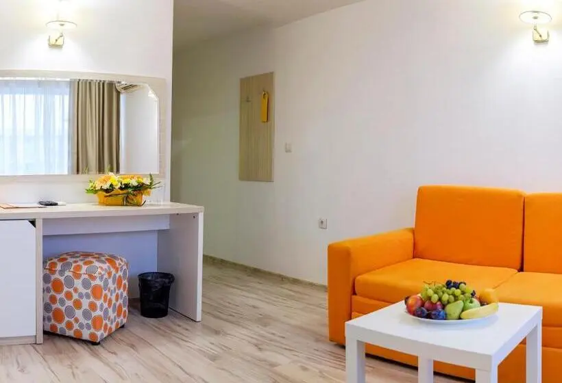 ファミリーステューディオ, Garden Nevis   All Inclusive