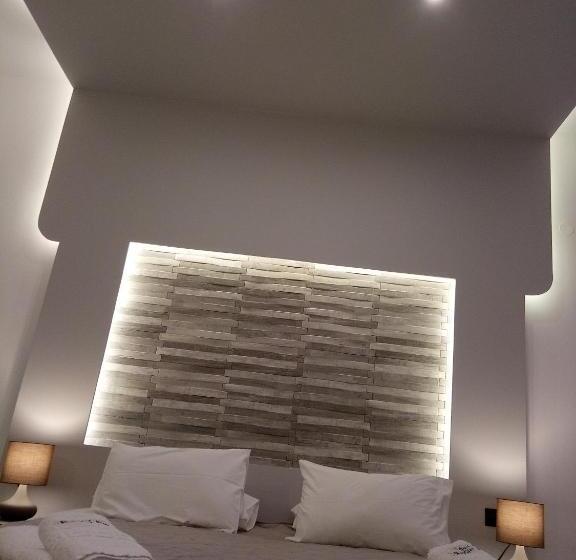 プールの見えるスーペリアルーム, Bright Star