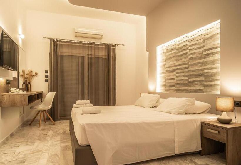 プールの見えるスーペリアルーム, Bright Star