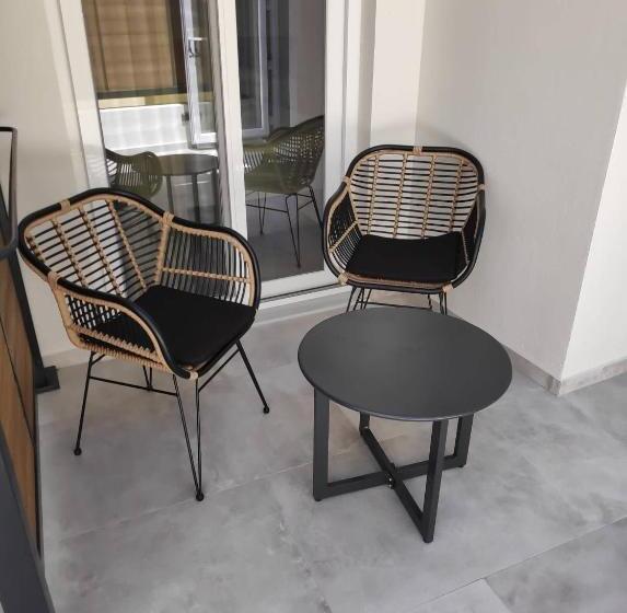 إستوديو قياسى, Amimaya Apartments