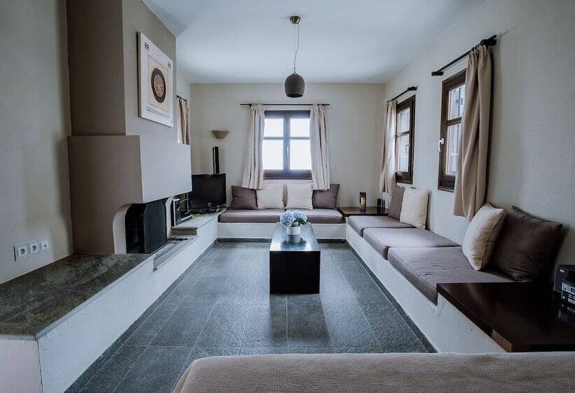 Президентский Люкс, 12 Months Resort & Spa