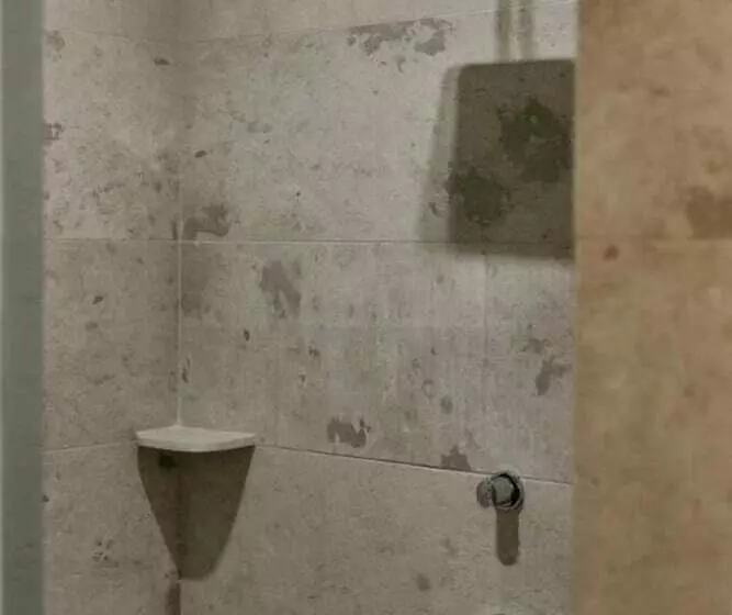 سوییت جونیور, 12 Months Resort & Spa