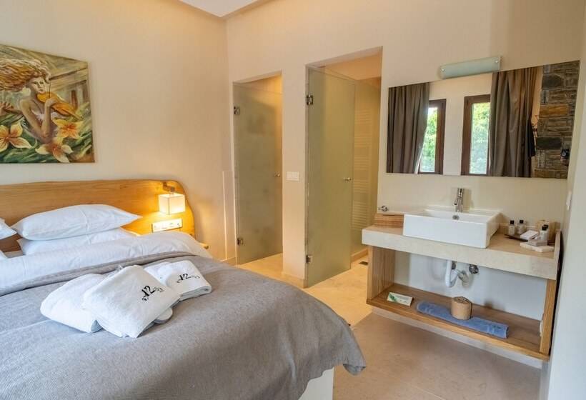 주니어 스위트, 12 Months Resort & Spa