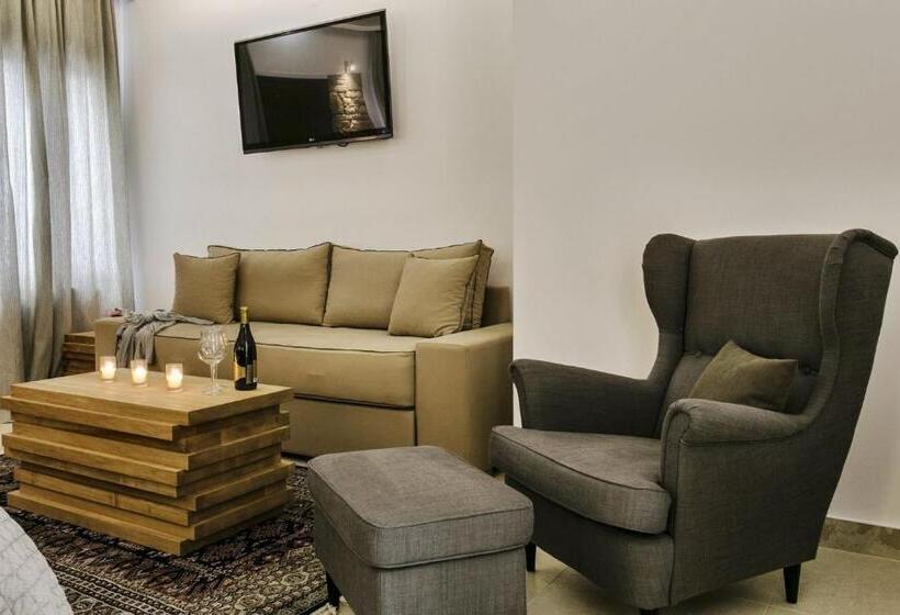 주니어 스위트, 12 Months Resort & Spa